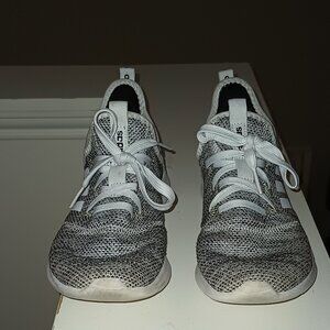 Adidas Cloud Light Weight Running Shoes Sz 7.5